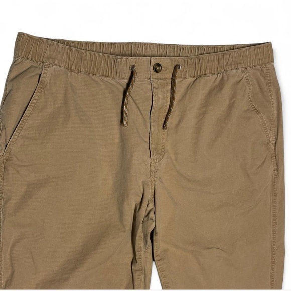 Eddie Bauer Men's Regular Fit Top Out Ripstop Tan Hiking Pants Size 2XL Outdoors - Picture 2 of 8